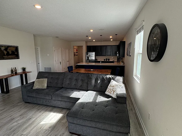 139 Pershing St — Photo 8