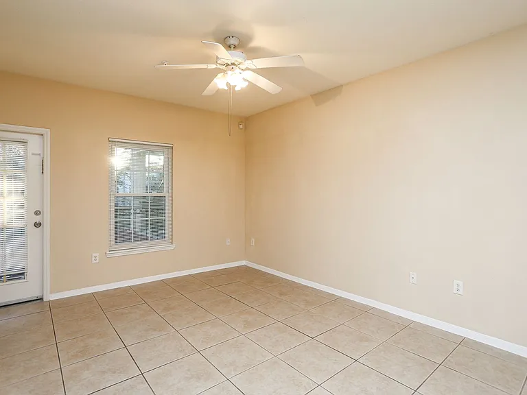23640 Walden Center Dr #207 — Photo 7