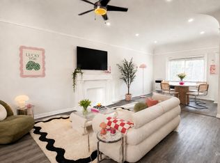 207 N Berendo St #1/4, Los Angeles, CA 90004