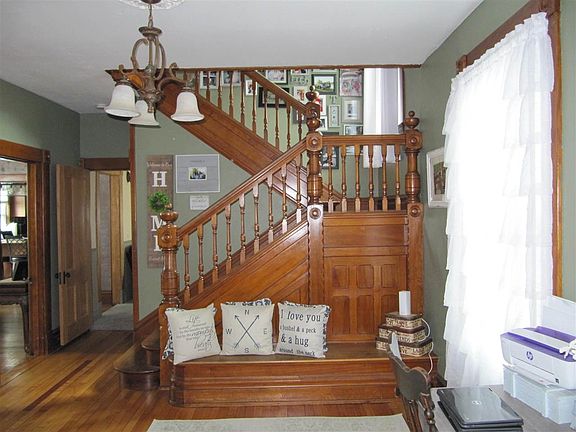 3rd image of 26 Elm St