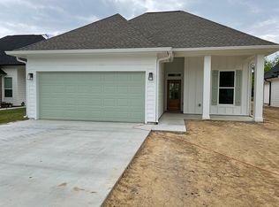 440 Holly St, Bridge City, TX 77611