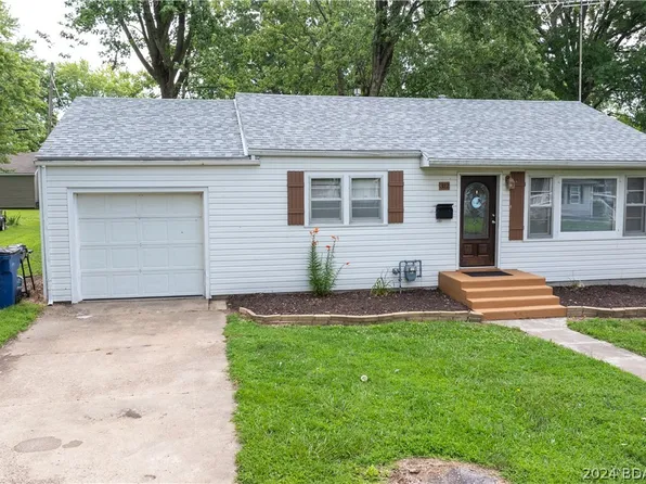 312 Olive St, Eldon, MO 65026