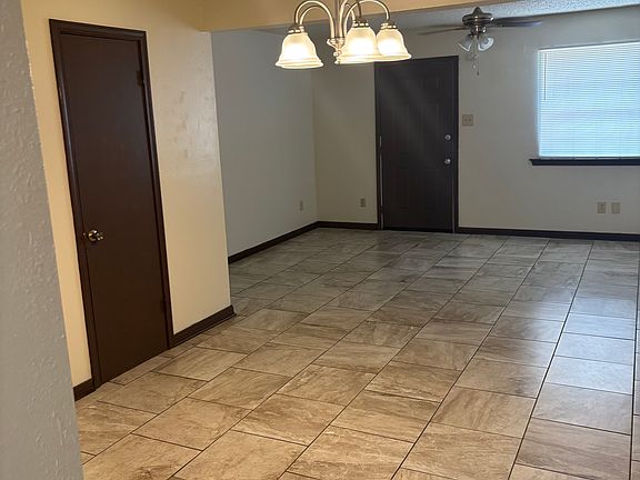 5th image of 4168 Lac Bienville Dr APT B