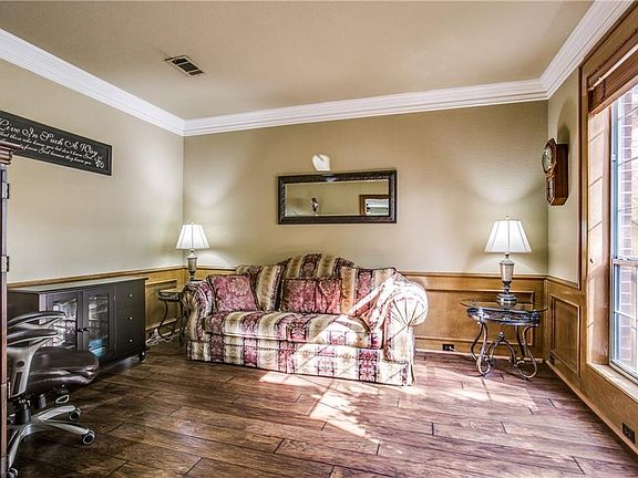 3rd image of 7404 Stoney Point Dr