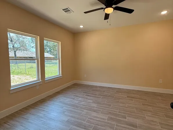14844 Coaltown Rd, Willis, TX 77378