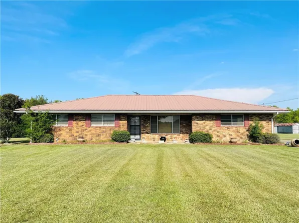 233 Schexnyder Rd, Mansura, LA 71350