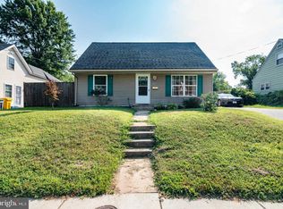 221 Kuethe Rd, Glen Burnie, MD 21060
