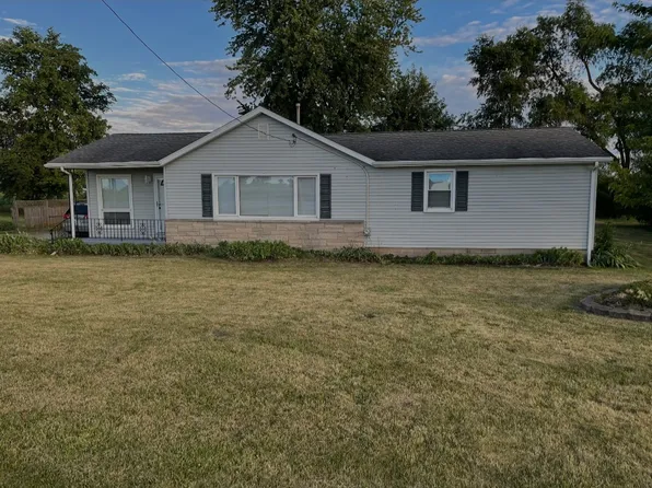 10448 E State Route 1 #17, Momence, IL 60954