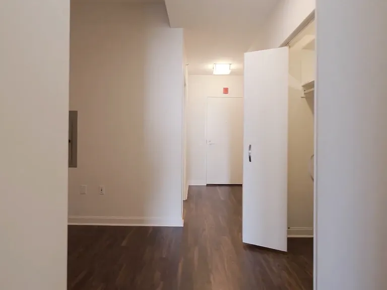 224 N Clark St #1907 — Photo 13