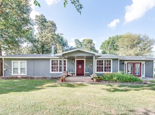 22616 Mayfield Rd, Fayetteville, AR 72703