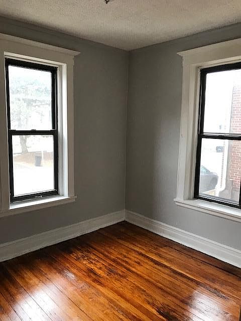 1st image of 4 Carnegie Ave APT 1