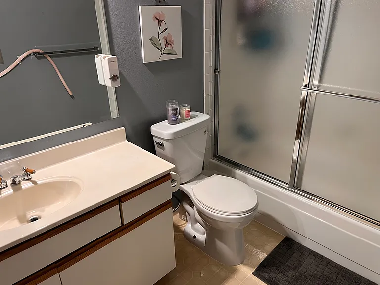2nd floor bath