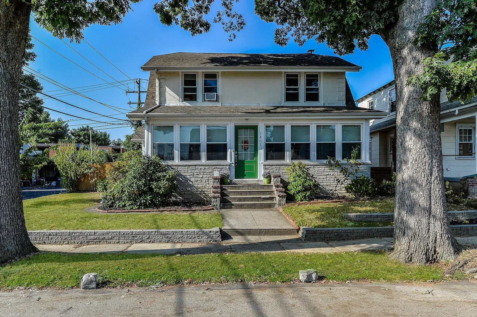 1451 Grant Ave photo 1