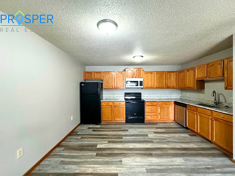 856 Kari Dr — Photo 16