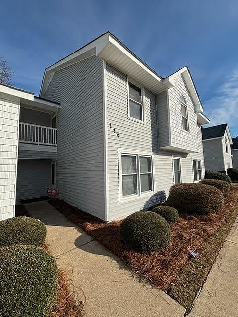 1st image of 114F W Victoria Ct