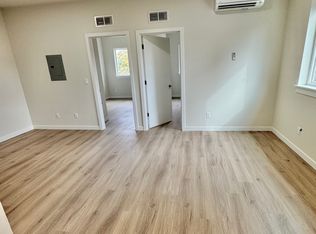 6110 NE Willow St #201, Portland, OR 97213