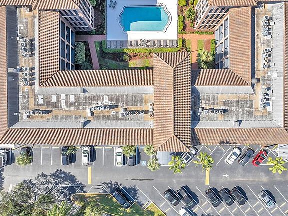 4th image of 6100 Gulfport Blvd S APT 408
