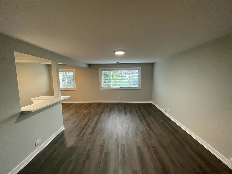 1146 W. Morse Ave — Photo 3