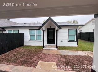 8435 Dixon Ridge Dr, San Antonio, TX 78239