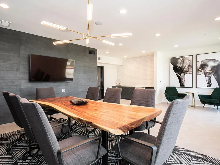 9123 Crescent Clover Dr — Photo 44