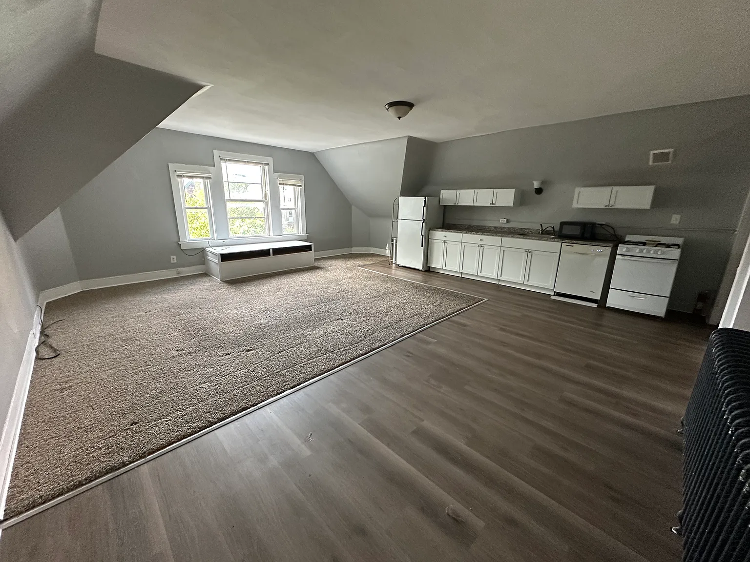 83 Hodge Ave — Photo 1
