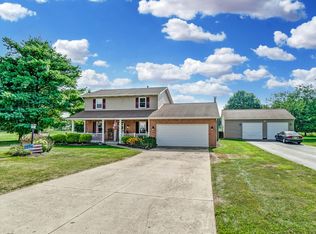 2958 Meadowgate Dr, Springfield, OH 45502