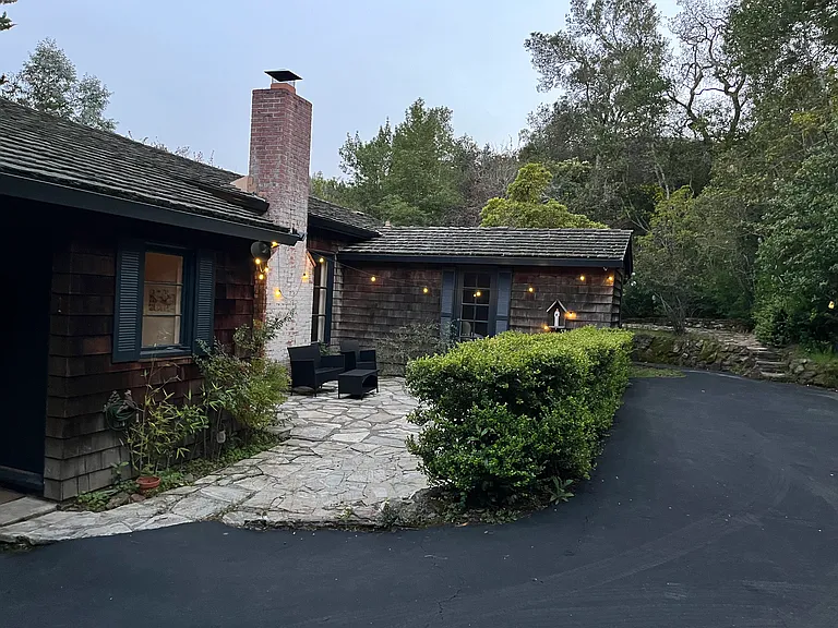 Semi circle driveway