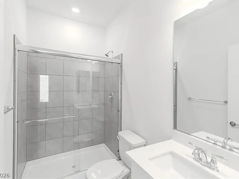 5749 Tioga Way — Photo 12