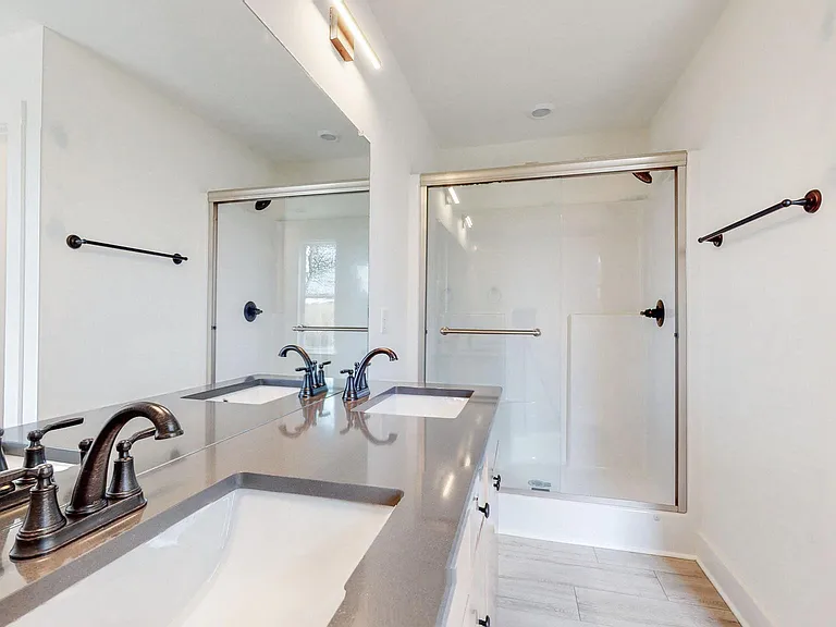 508 Vinson Dr — Photo 11