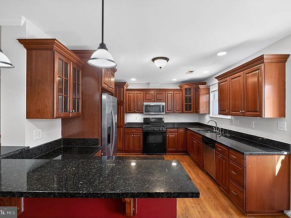 2nd image of 7391 Baldwin Ridge Rd