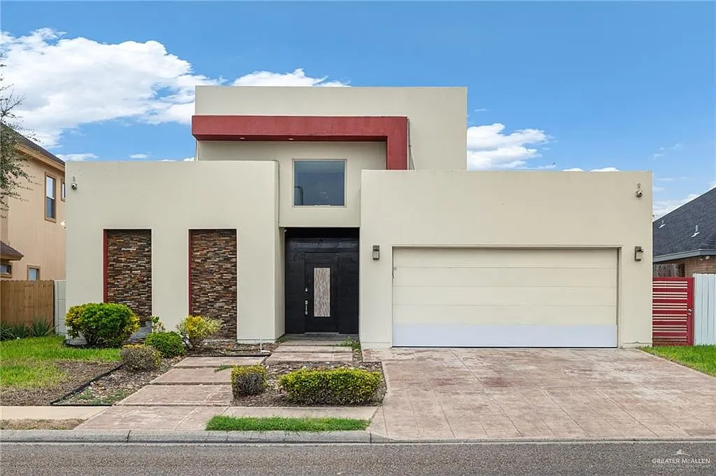 3 bed, 3.5 bath, 2626 sqft, $2,300 — Photo 1
