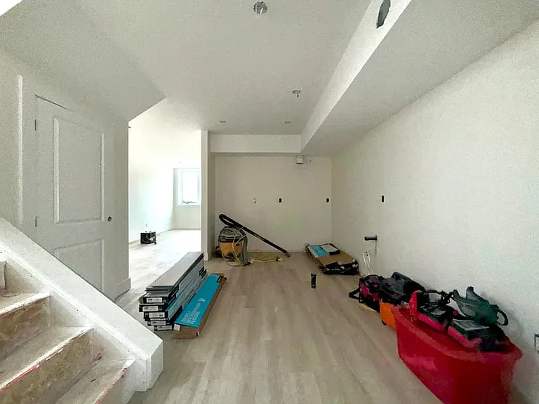155 Glynn Ave #C — Photo 3