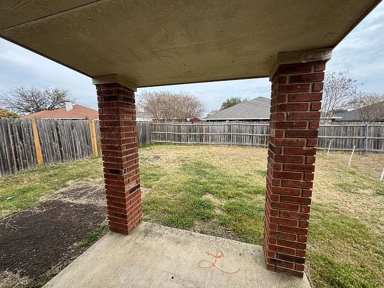 5005 John David Dr — Photo 20