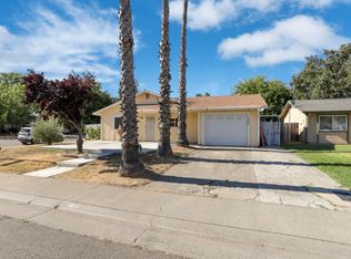 8698 Kiwi Cir, Elk Grove, CA 95624