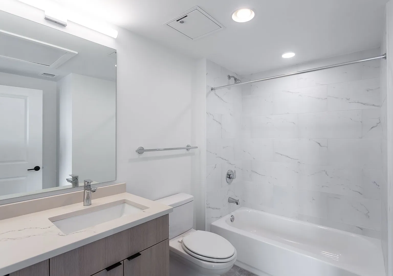 The Soapstone — Photo 4