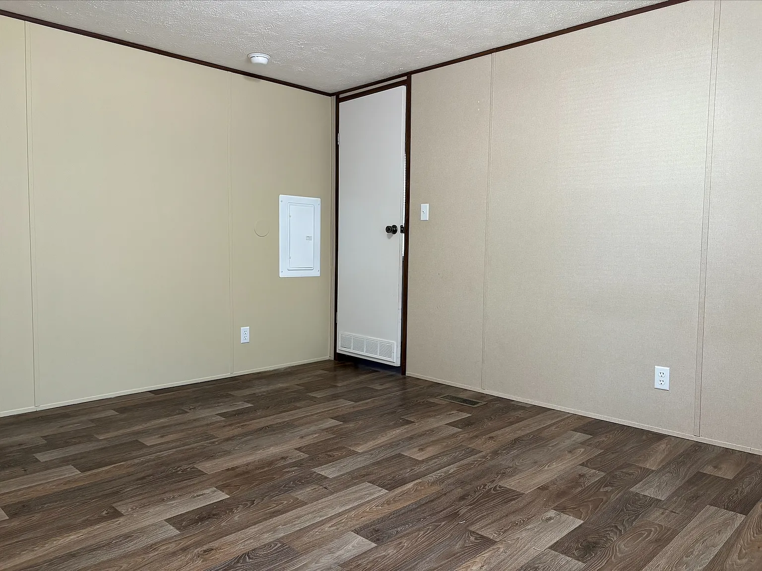 227 Laurel Lane, Lot C - 1 — Photo 2