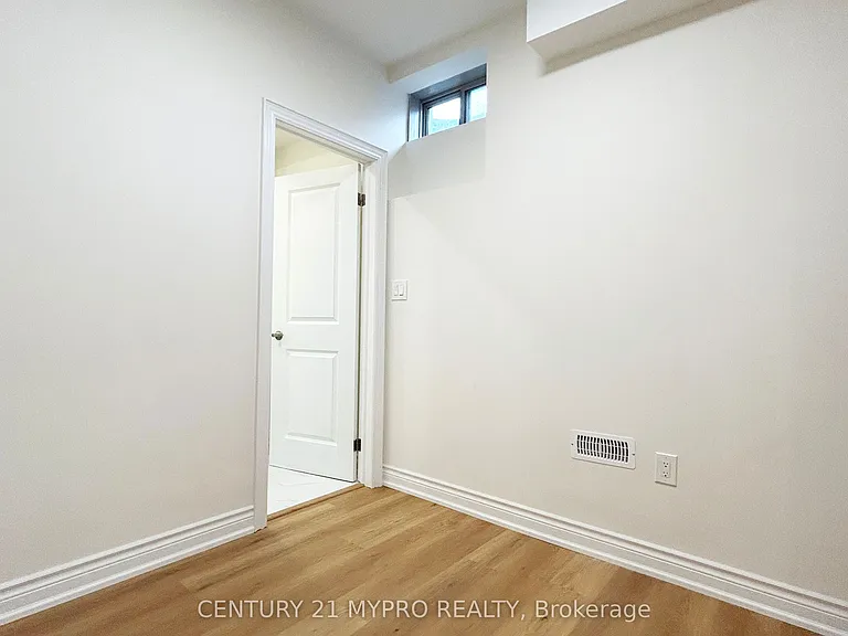 19 William Crawley Way — Photo 16