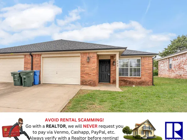 883 S Curtis Ave, Fayetteville, AR 72701