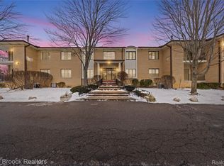 31935 W Forteen Mile Rd APT 117, Farmington Hills, MI 48334