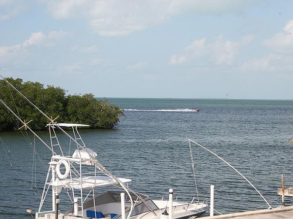 3rd image of 384 S Coconut Palm Blvd