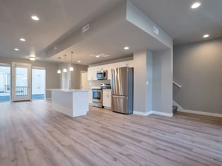 1681 S 225 W — Photo 6