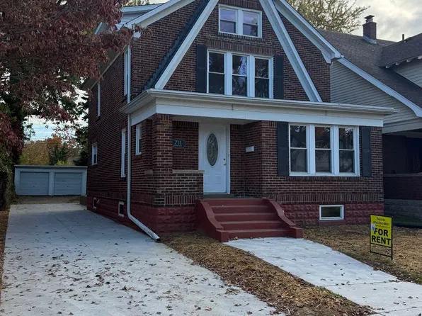 711 Lincoln Ave, Erie, PA 16505