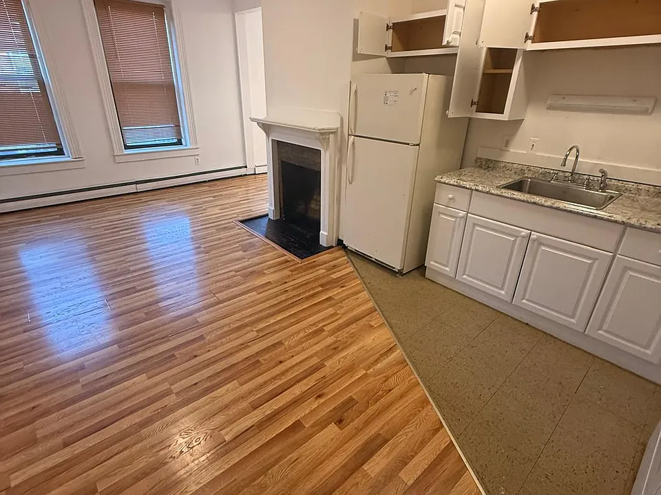 14 E Main St #1