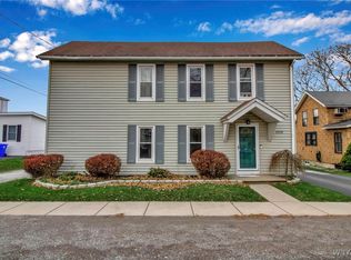 1558 Franklin St, Olcott, NY 14126