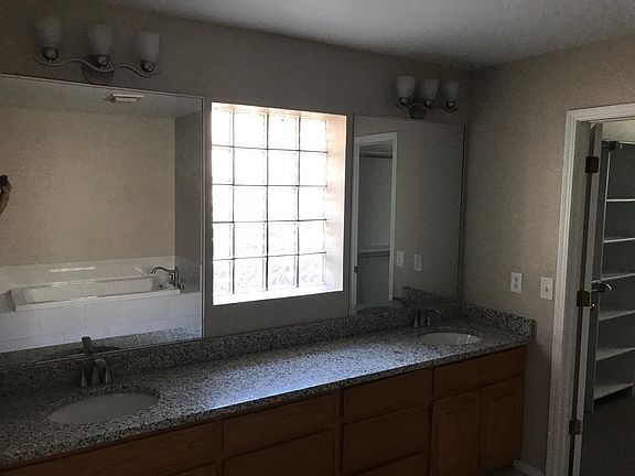 2nd image of 1404 NW 182nd St