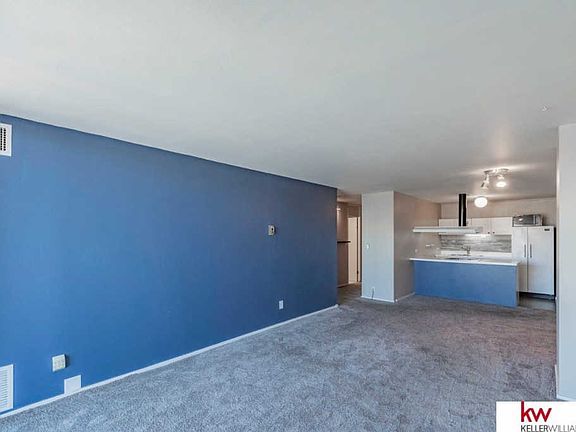 4th image of 3000 Farnam St APT 3O