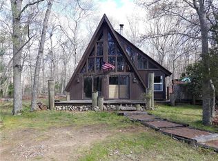 22 Ennis Ln, Charlestown, RI 02813