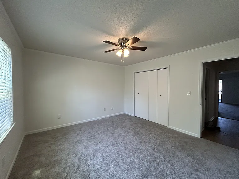 2505 W Broad St #222 — Photo 7