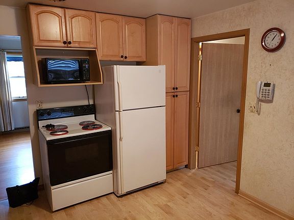 4th image of 437 E Armour Ave #439
