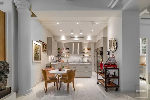 Sold by Christie's International Real Estate Group, LLC | media 4